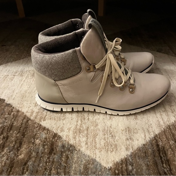 Cole Haan ZEROGRAND boot. Size 10. good condition. light Gray - Picture 2 of 3